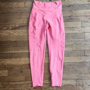 Bombshell Sportswear Curves Leggings In Coral